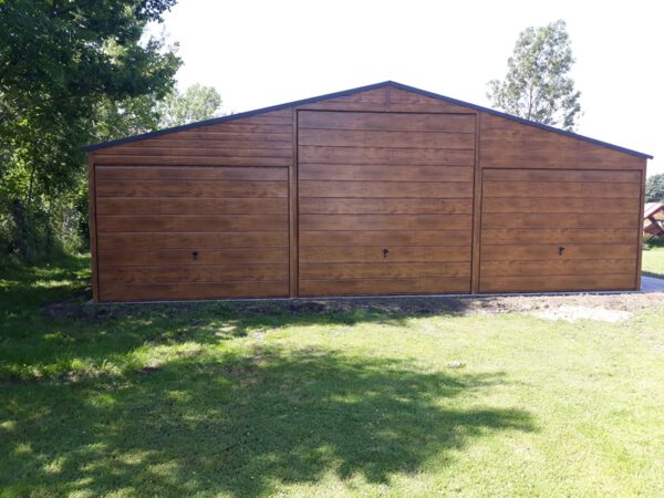 Garaż blaszany 6,5m x 9m trojstanowiskowy