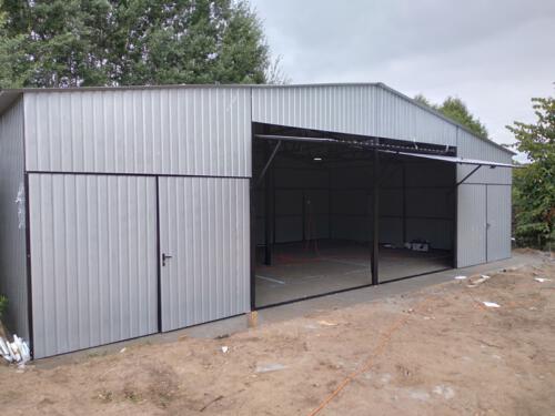 Garaż 12m x 7m czterostanowiskowy. Wjazd 2.8m